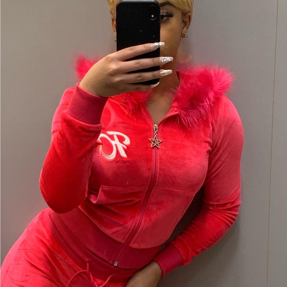 fine girl tracksuit.